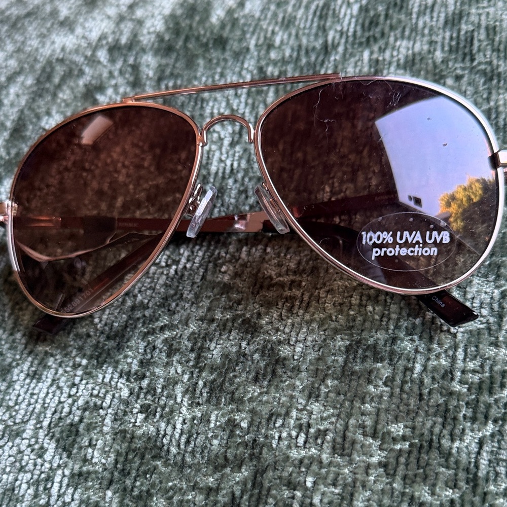 Banana Republic Brown Aviator Sunglasses